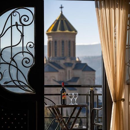 Siberia Hotel Tbilisi Buitenkant foto View from the hotel