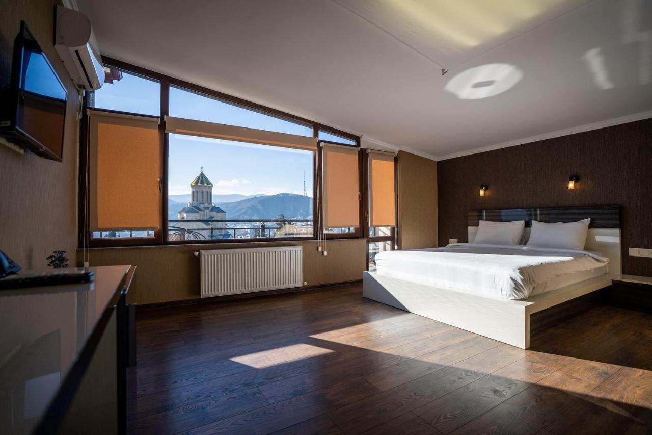 Siberia Hotel Tbilisi Buitenkant foto